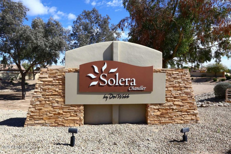 Solera-Sign