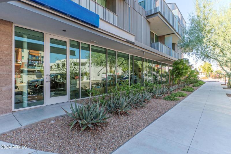 6901 East 1st Street-large-012-009-6901