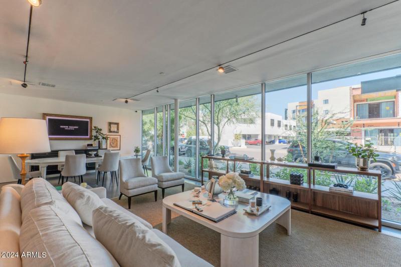 6901 East 1st Street-large-016-016-6901