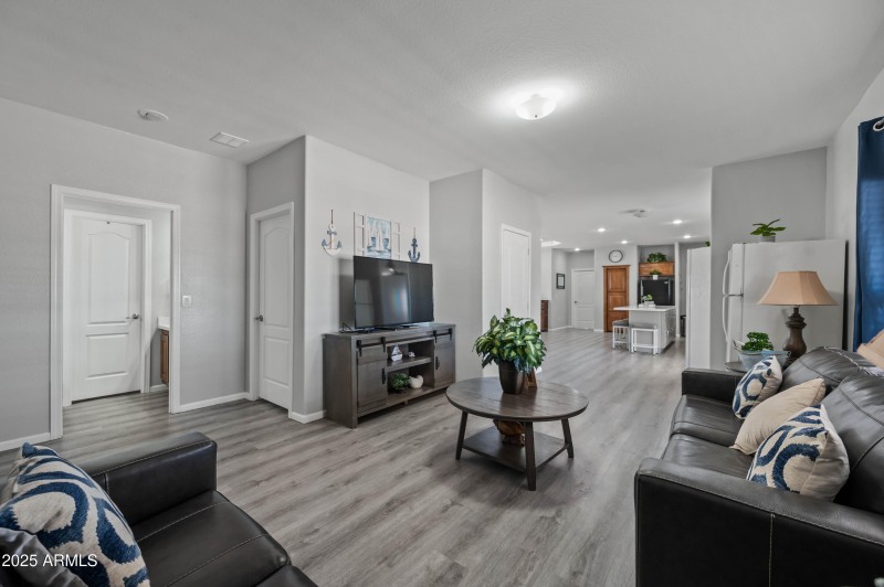 10524 S 205th Ave, Buckeye, AZ 85326-44