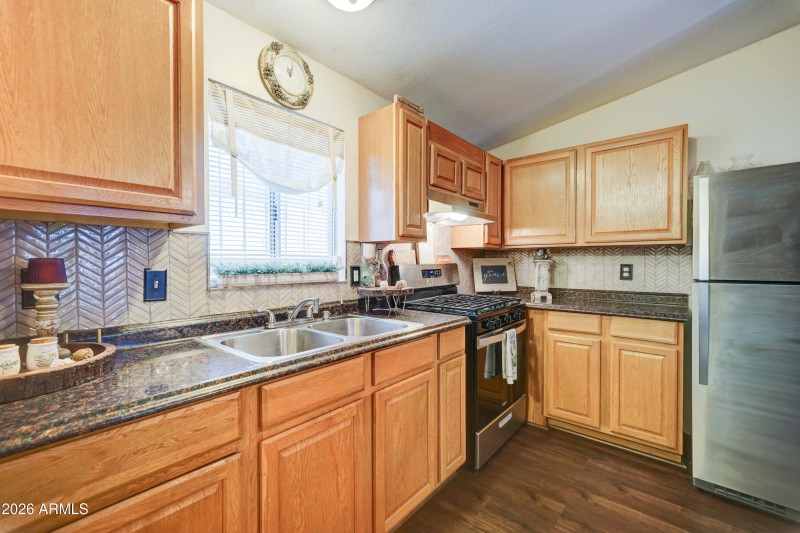 7807 E Main St H-27-9