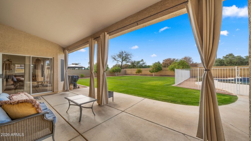 38-web-or-mls-Backyard3