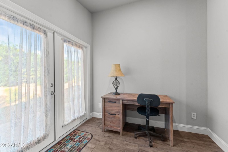 Plus Room Office (2)