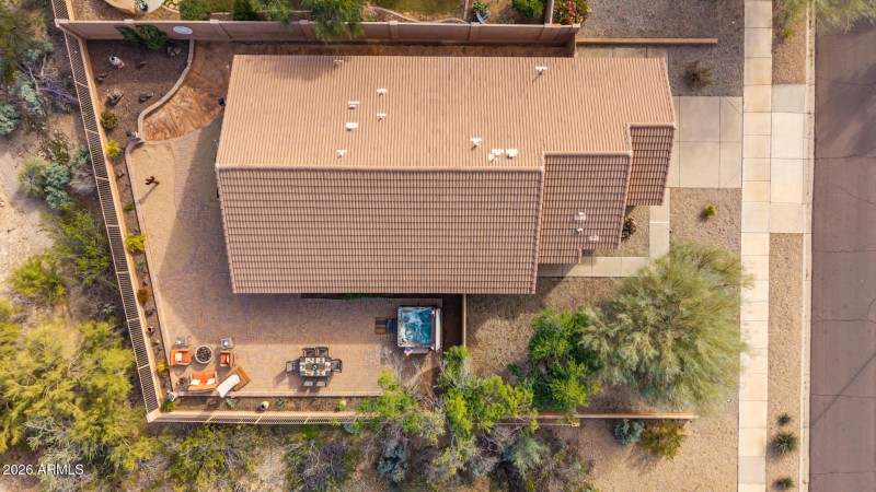 Well planned use of 6,971sf lot