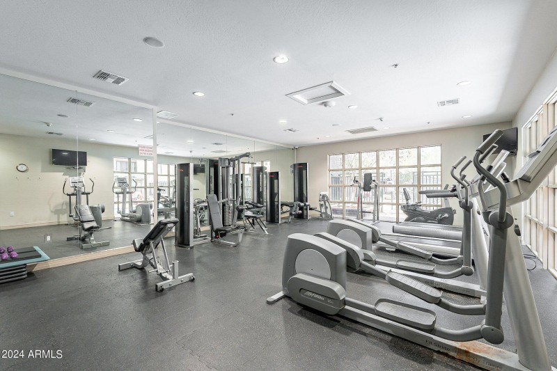 18-web-or-mls-Vernon-HD-42