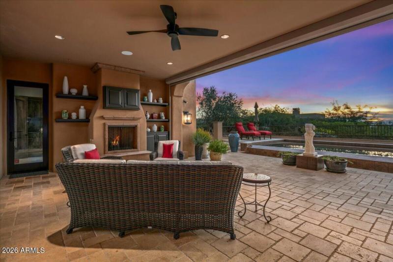 Outdoor Patio Fireplace