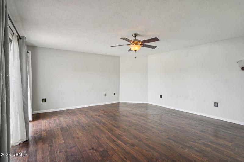 11-web-or-mls-W Antelope Dr-S0301-011