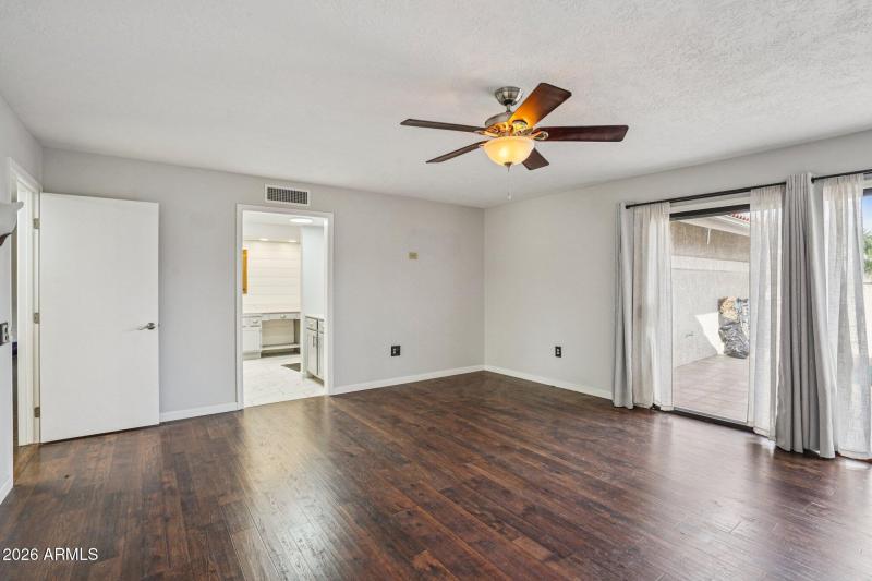 12-web-or-mls-W Antelope Dr-S0301-012