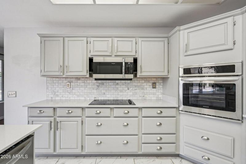 19-web-or-mls-W Antelope Dr-S0301-019