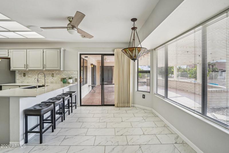 21-web-or-mls-W Antelope Dr-S0301-021