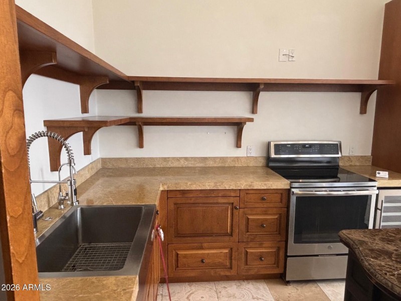 Skye Top 1 Kit Farm sink & induction coo