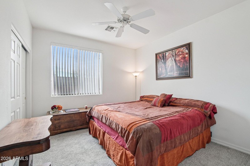 17-web-or-mls-W Bristol Ln-S0301-017