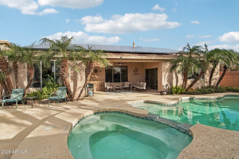 31-web-or-mls-W Bristol Ln-S0301-031