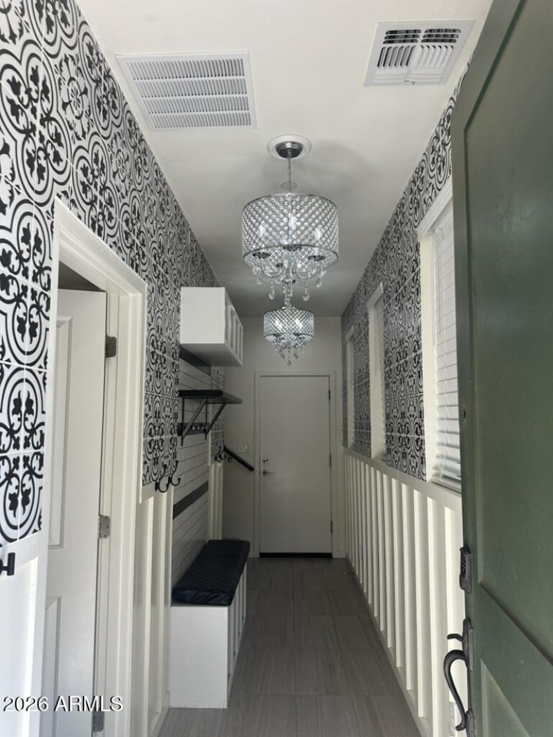 063E69F4-594E-48E4-B2BE-91243CE2FAD2_1_1