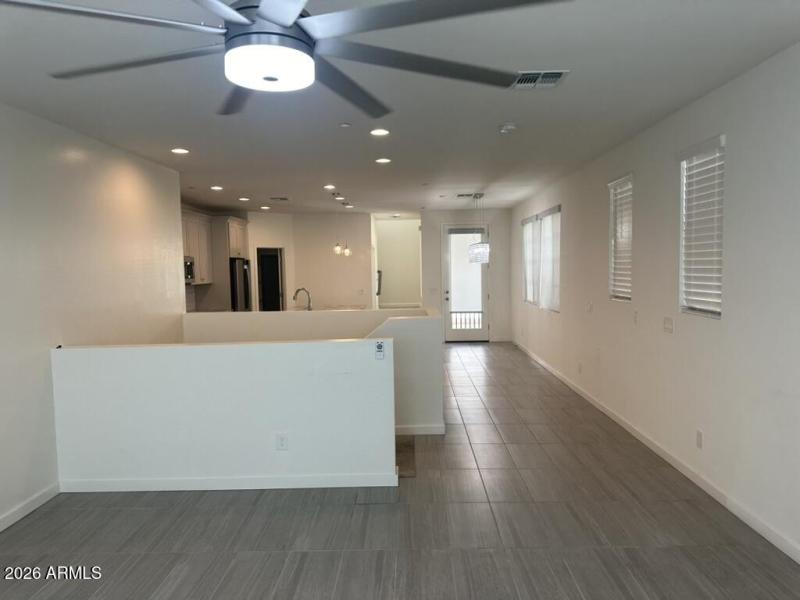 03B7179C-C4C0-47EB-BA47-497ADBF9EC9B_1_1