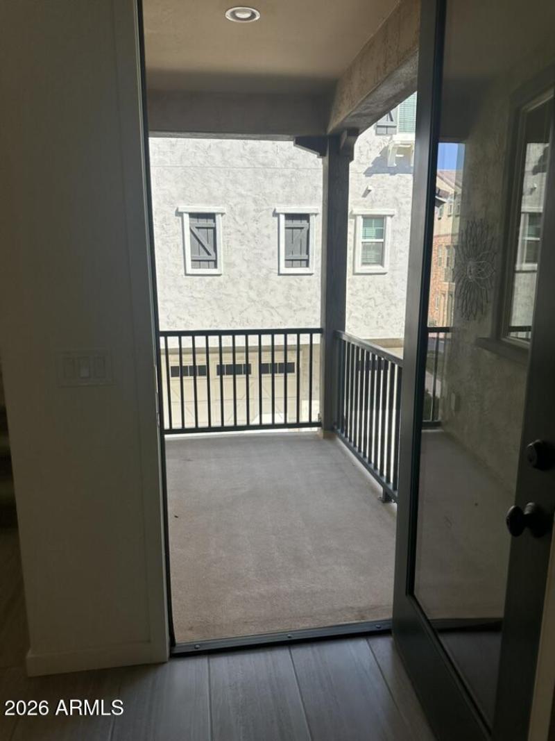 0A6F4DED-7FF1-40FA-89E7-E56B7D1D3243_1_1