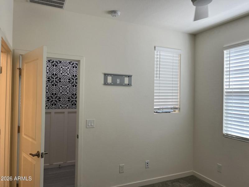 5232D2F8-9AC5-4F71-B3B3-C5D4333A4BDC_1_1