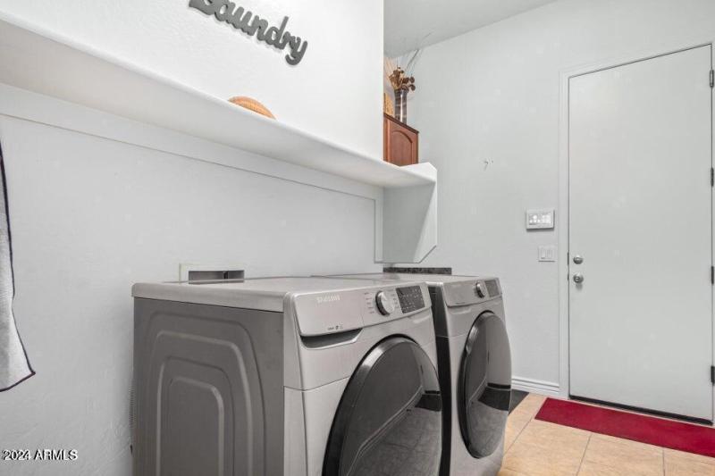 LAUNDREY