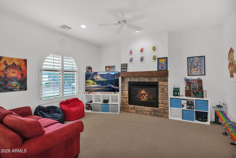 Office or bonus room