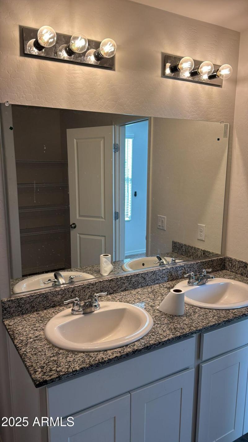 PHOTO-2025-01-01-14-30-08