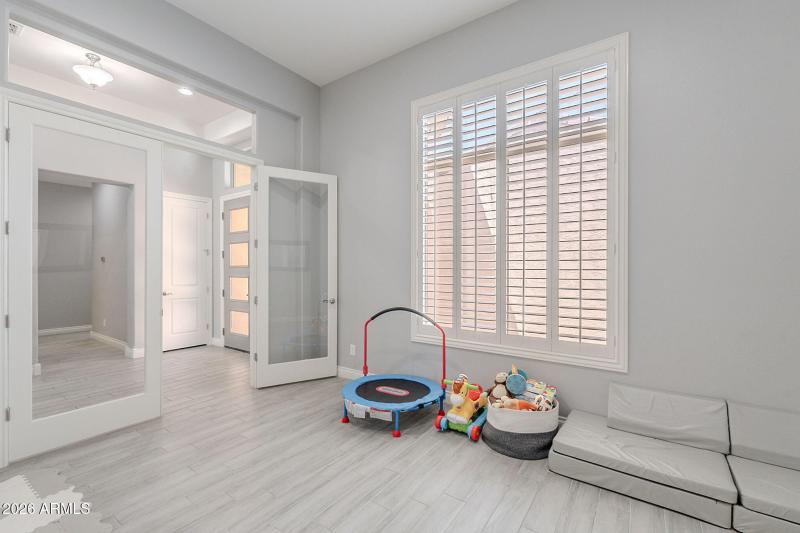 Office/Den/Play room