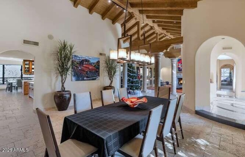 4214 E Claremont Ave-small-025-042-TOD22