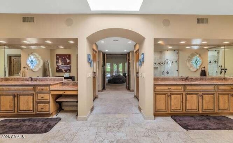 4214 E Claremont Ave-small-028-030-TOD22