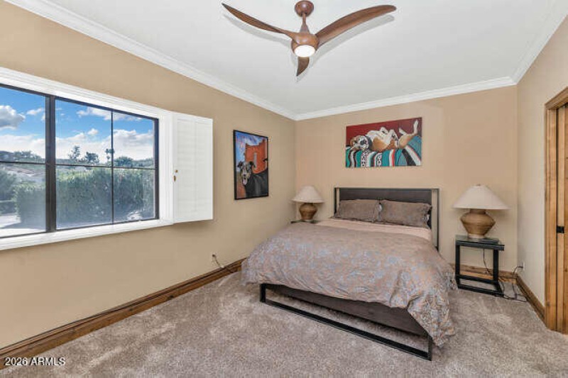 4214 E Claremont Ave-small-032-047-TOD22