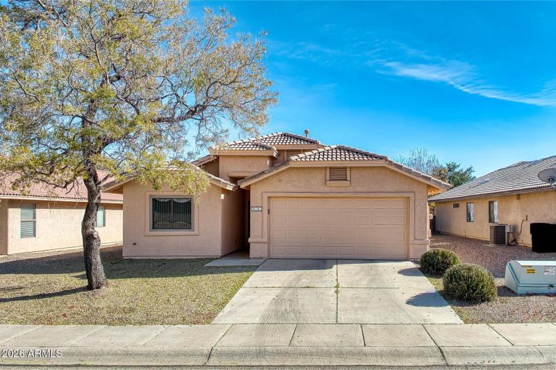 977 Montrose Avenue-062001