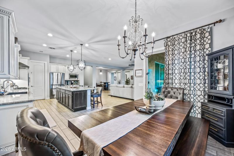 31-28077N100D-ocupix-12-30