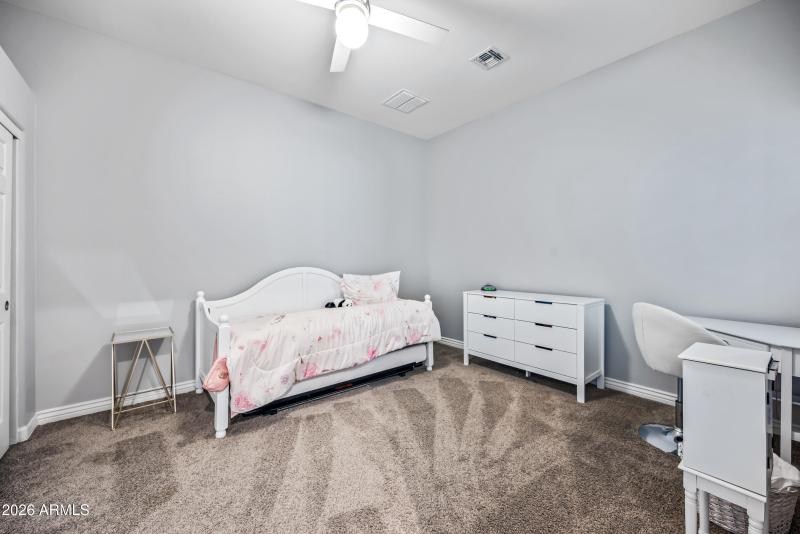 83-28077N100D-ocupix-12-30