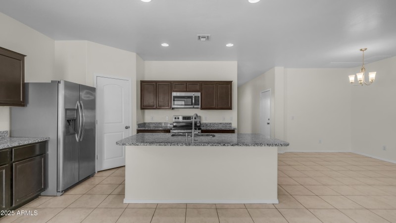 42017 W Rosa Dr (13)