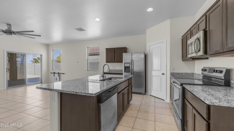 42017 W Rosa Dr (10) (1)