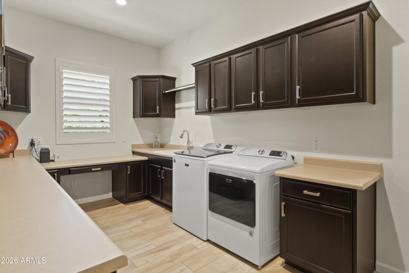 3623 Stampede Dr00018