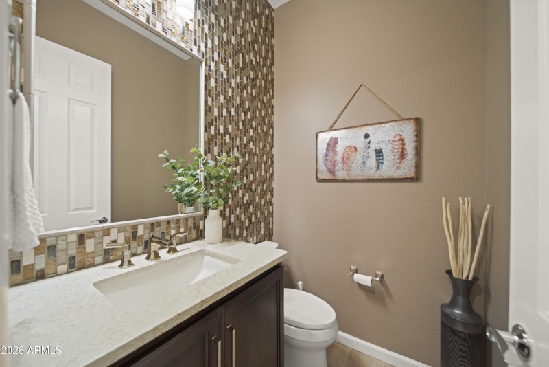 3623 Stampede Dr00022