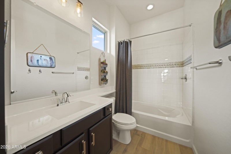 3623 Stampede Dr00025