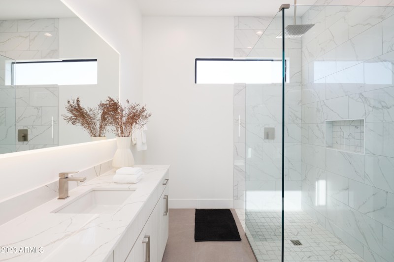 PROPERTYIMAGECO_13625N88thPl_WEB_23