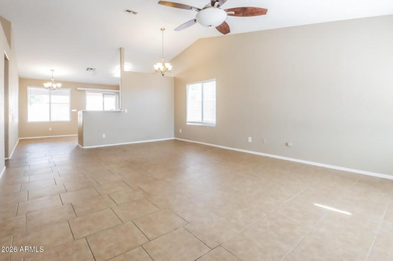 004-photo-living-room-15048061