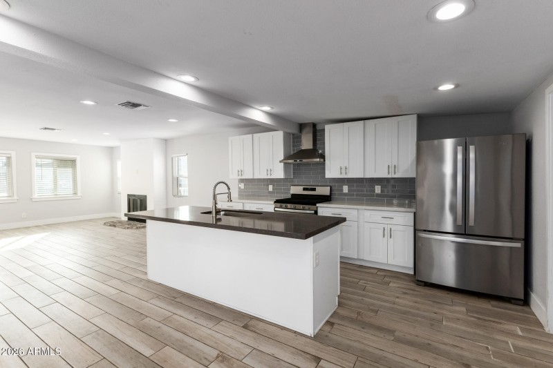 Bright and Beautiful Living