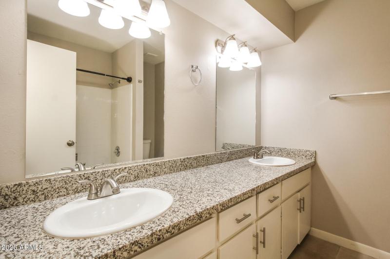 009-photo-kitchen-15047735