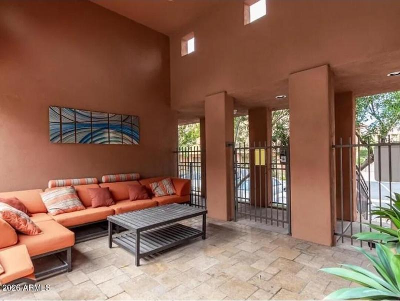 Screenshot_20251206_210546_Gallery