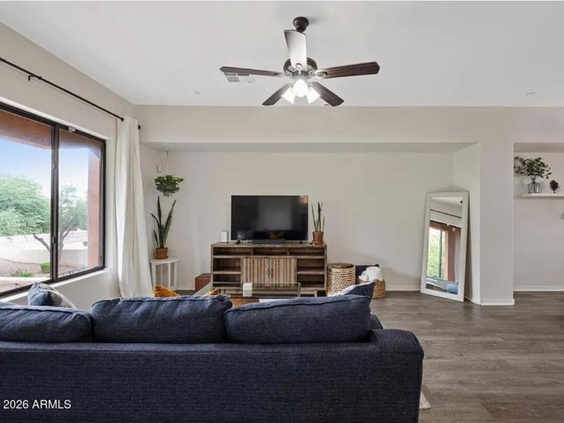 Screenshot_20251206_211052_Gallery