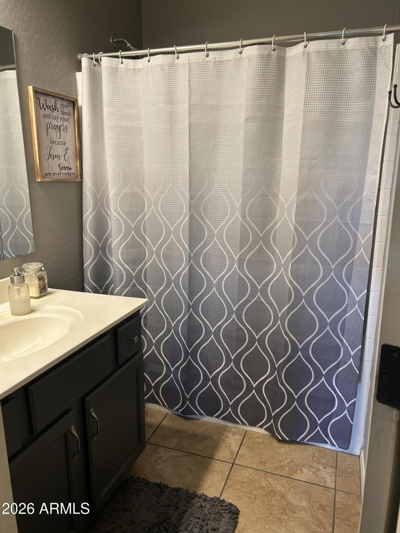 Full Guest Bath Downstairs