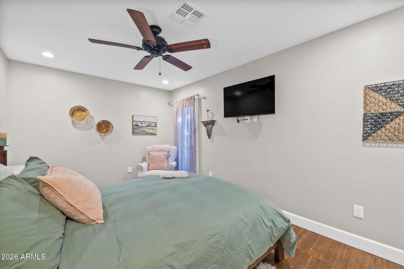 30-web-or-mls-896A6956