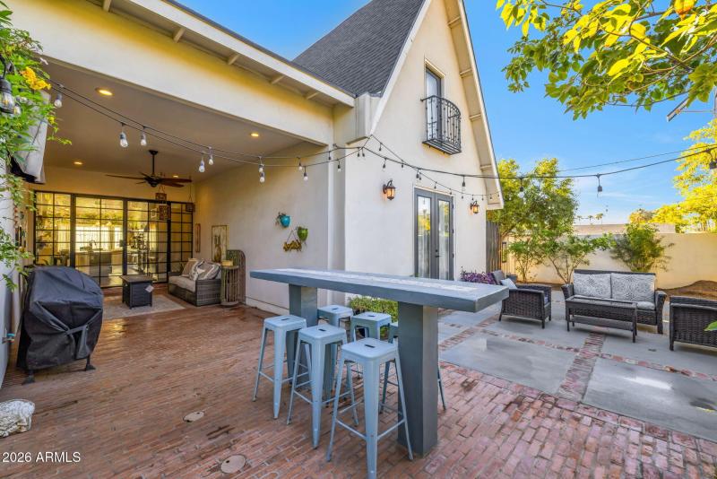 44-web-or-mls-896A7204