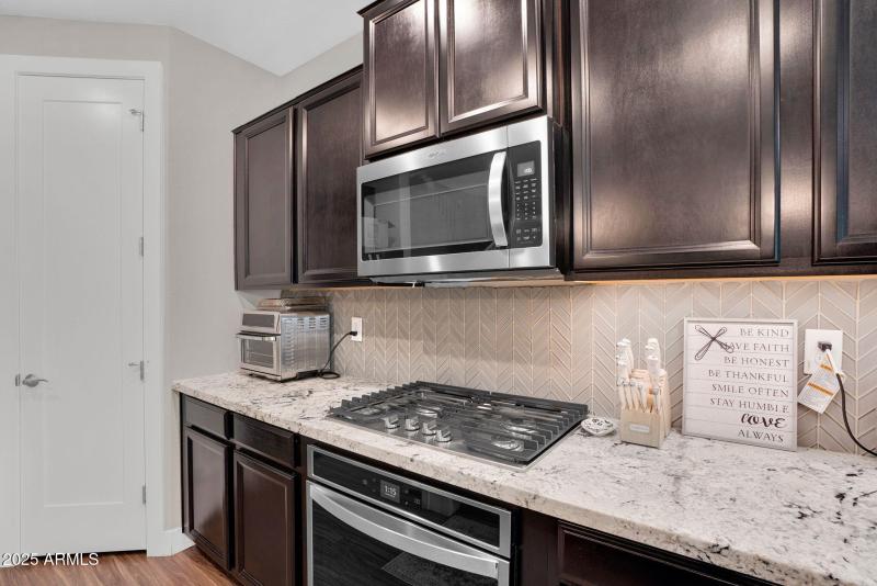 10-web-or-mls-3855 S mcqueen Rd 73-11