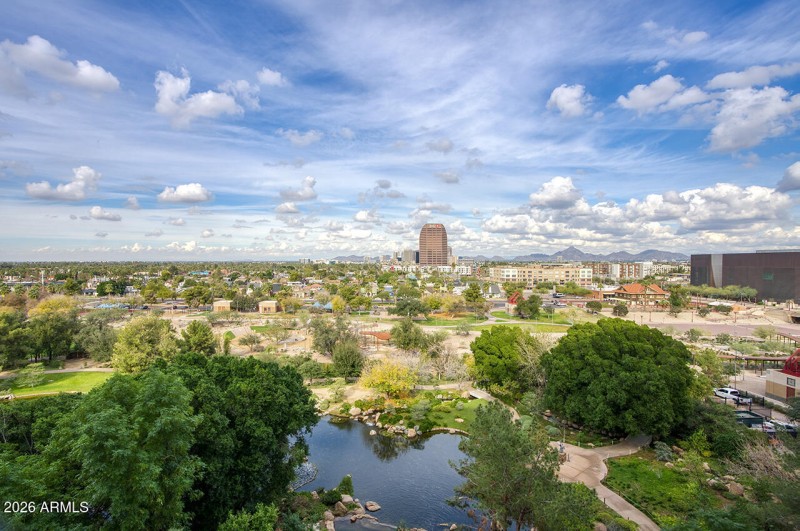 200 W PORTLAND ST 822