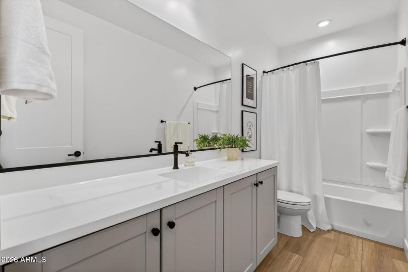 25-web-or-mls-KLR Br (66)