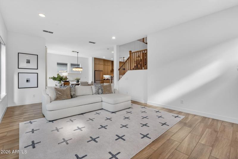 16-web-or-mls-KLR Br (39)