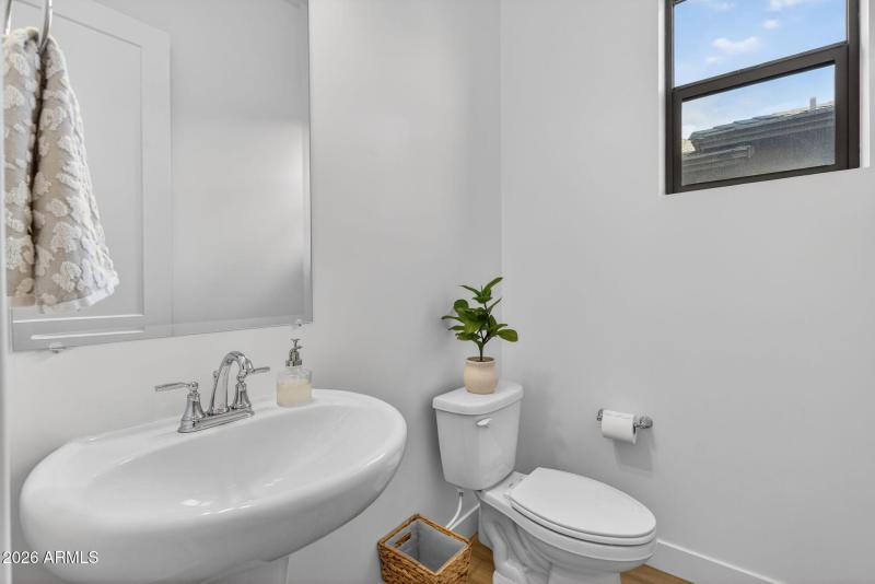 6-web-or-mls-KLR Br (9)